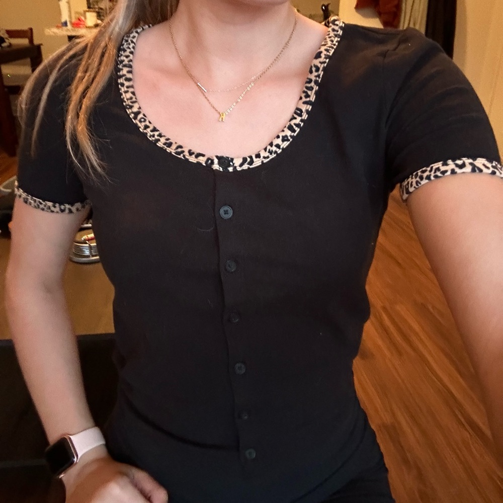 Cheetah lined top